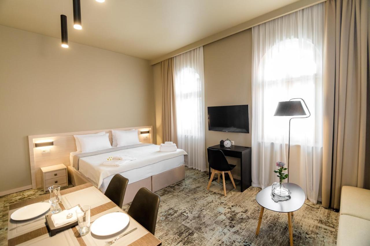 Deluxe Double or Twin Room with Garden View